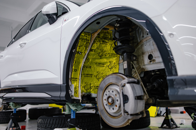 Шумоизоляция арок авто