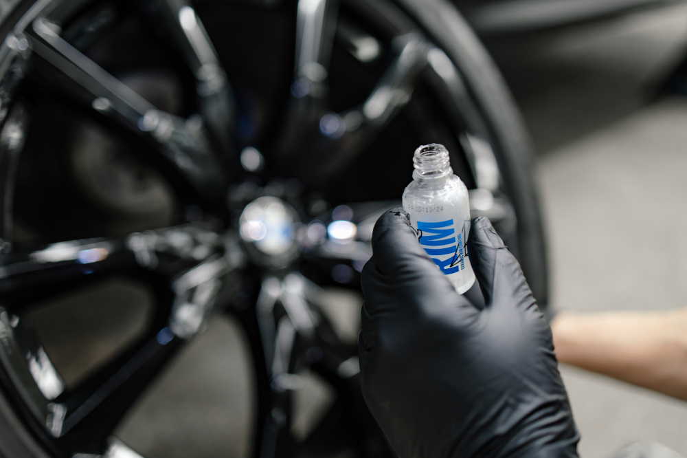 Материалы и бренды