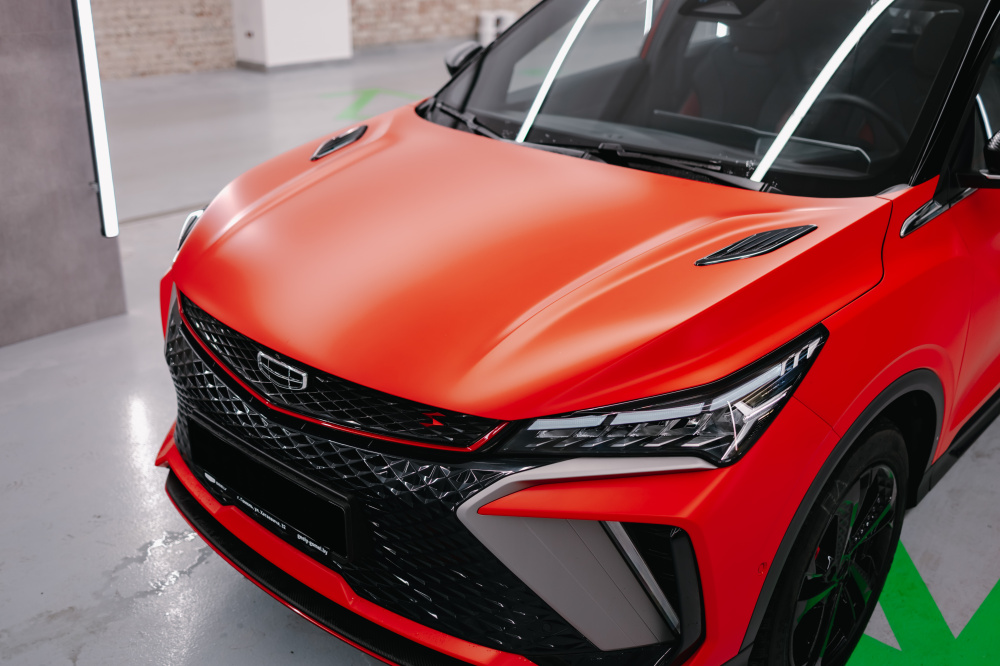 Материалы и бренды