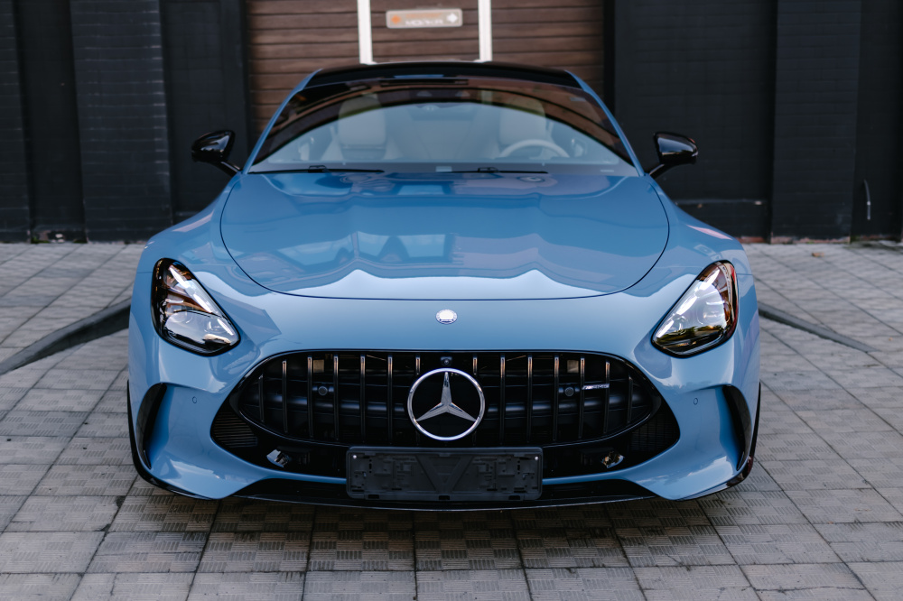 Зачем нужна антигравийная оклейка